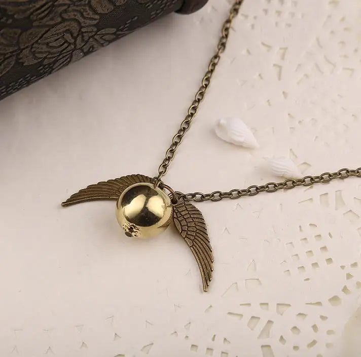 Trendy Acrylic Pendant Necklace