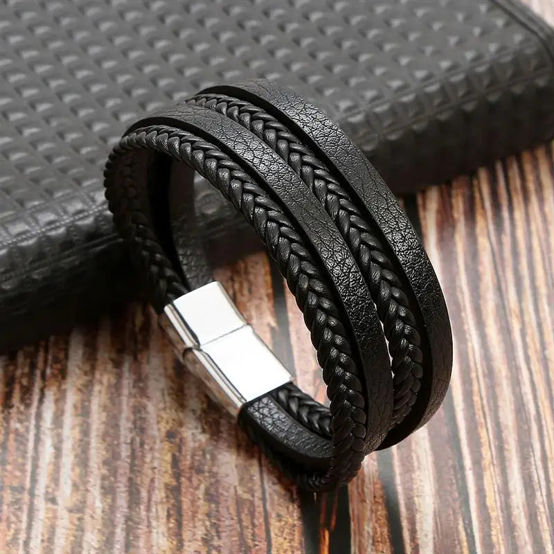 Men's Alloy Buckle Leather Bracelet